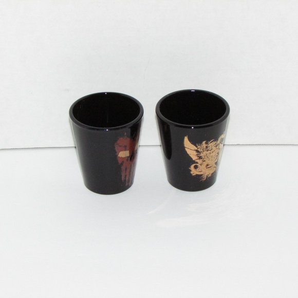 2 UFC Tap Out Shot Glasses Black Glass Red & Gold Skull Graphics Collectible - Picture 5 of 9